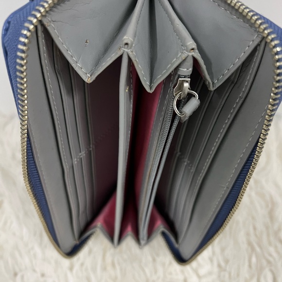 Coach Wallet - Picture 6 of 9